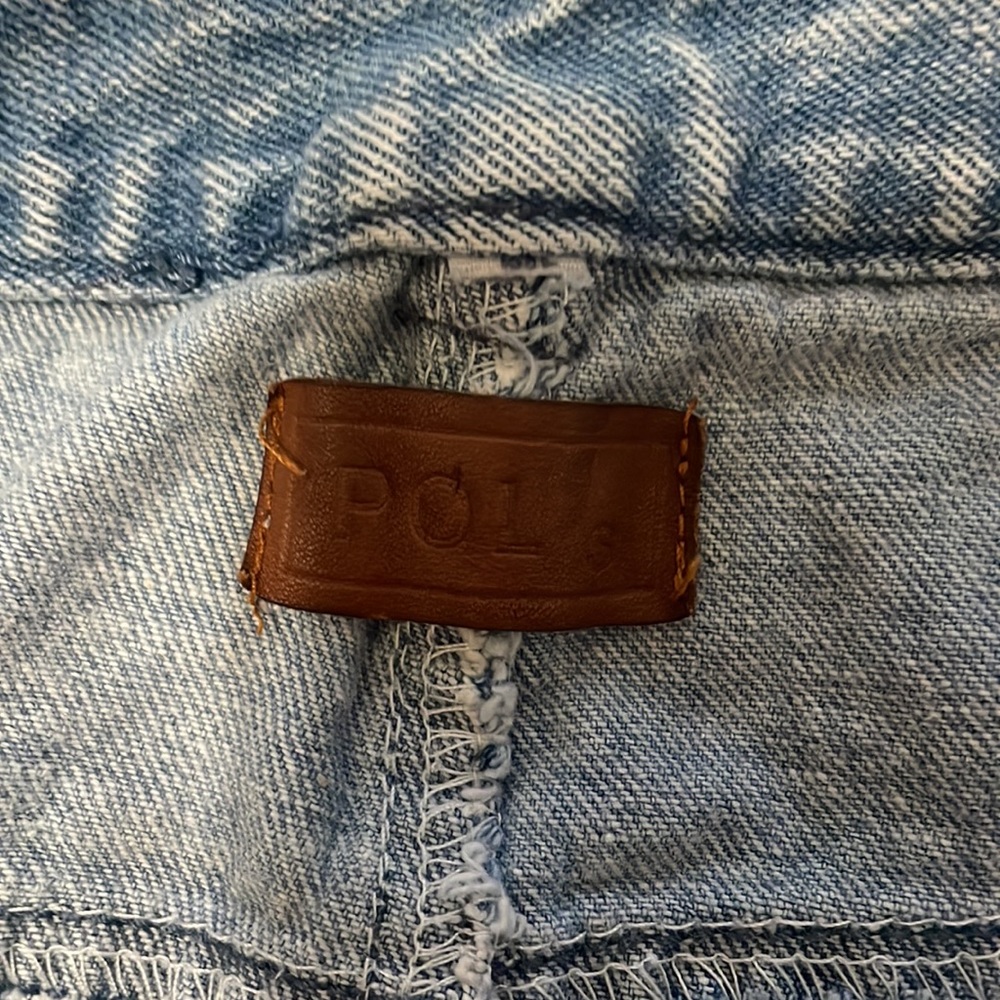 Shorts - Picture 3 of 3